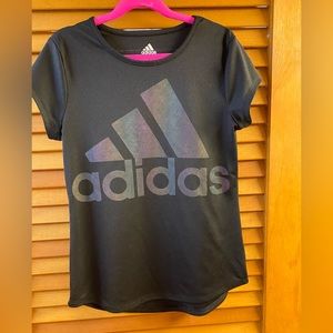 Kids adidas tee